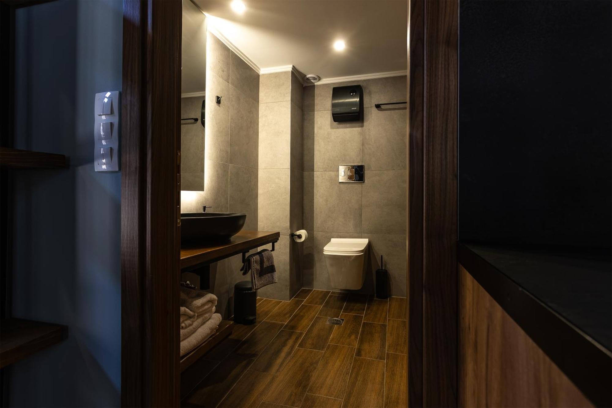 Apartment Wooden *