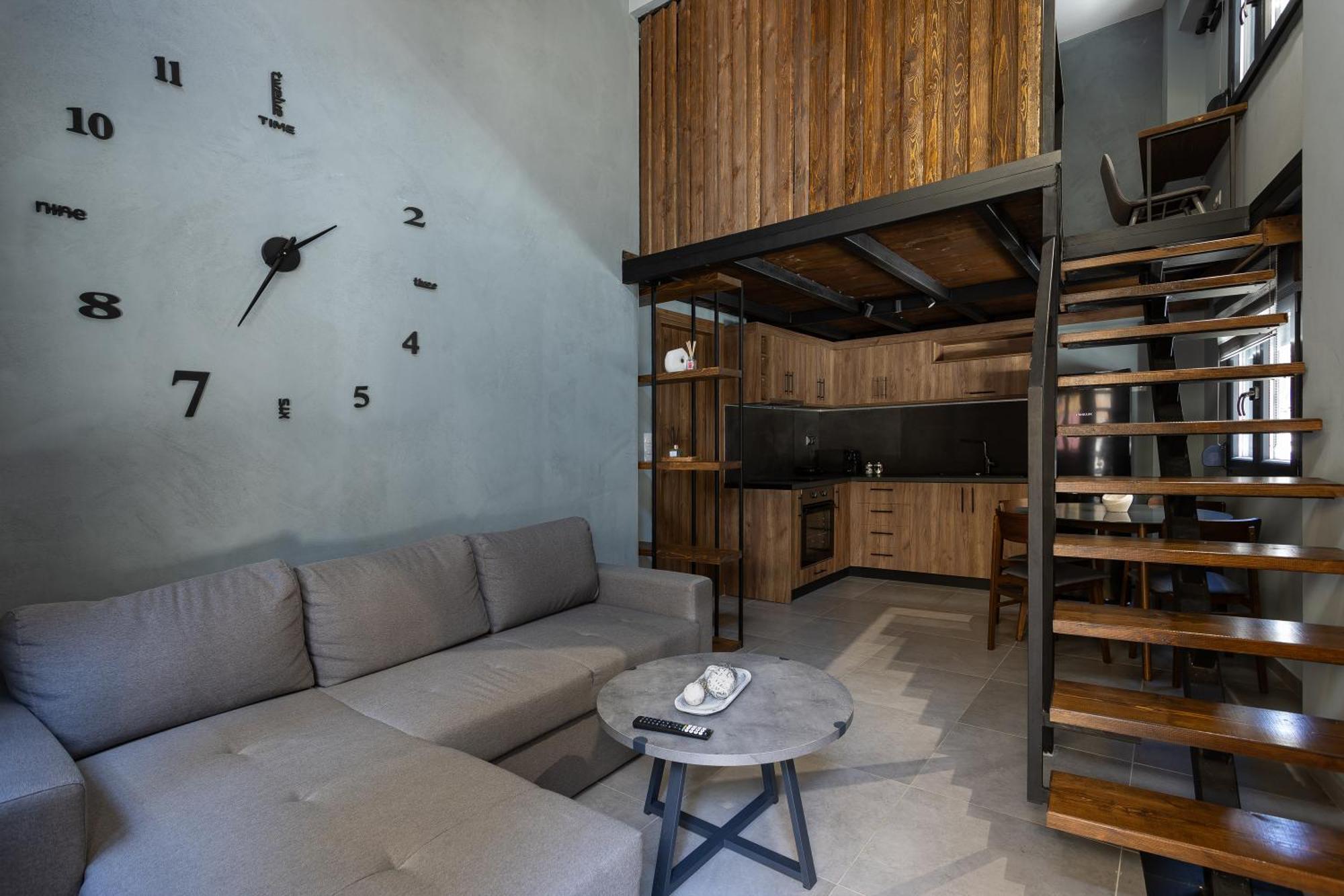 Wooden Apartment *
